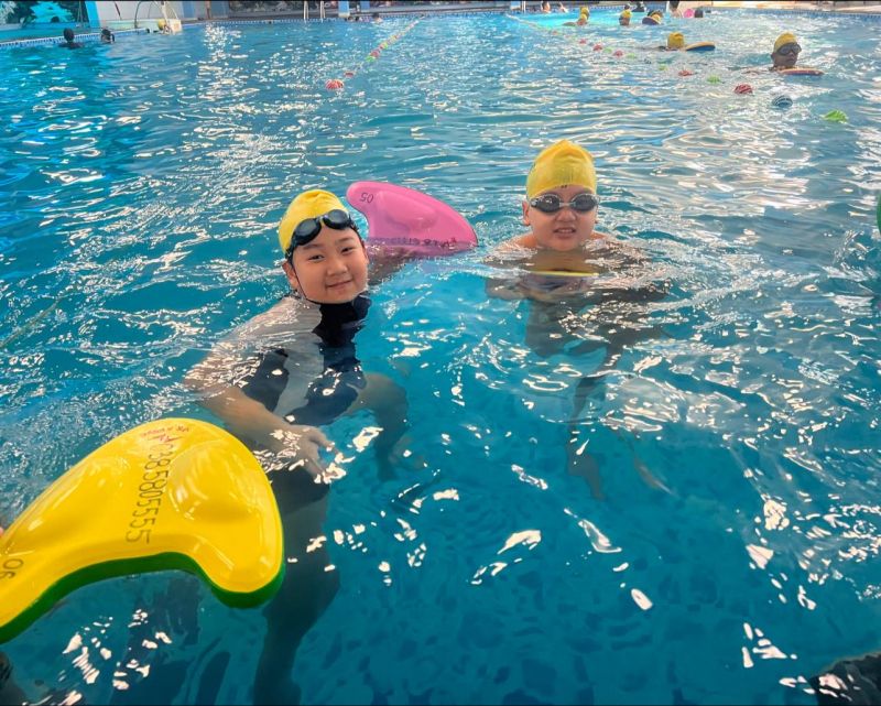 Lớp học bơi tại bể bơi bốn mùa số 7 Tôn Thất Thuyết – Lựa chọn hàng đầu cho người mới bắt đầu